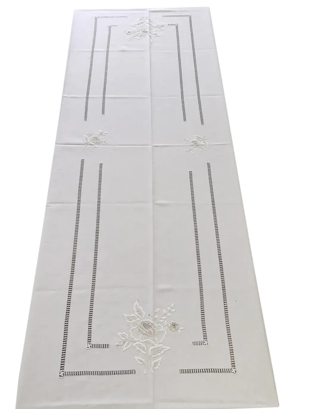 180x350 Toalha de mesa de linho bordada a mão - bordados da lixa